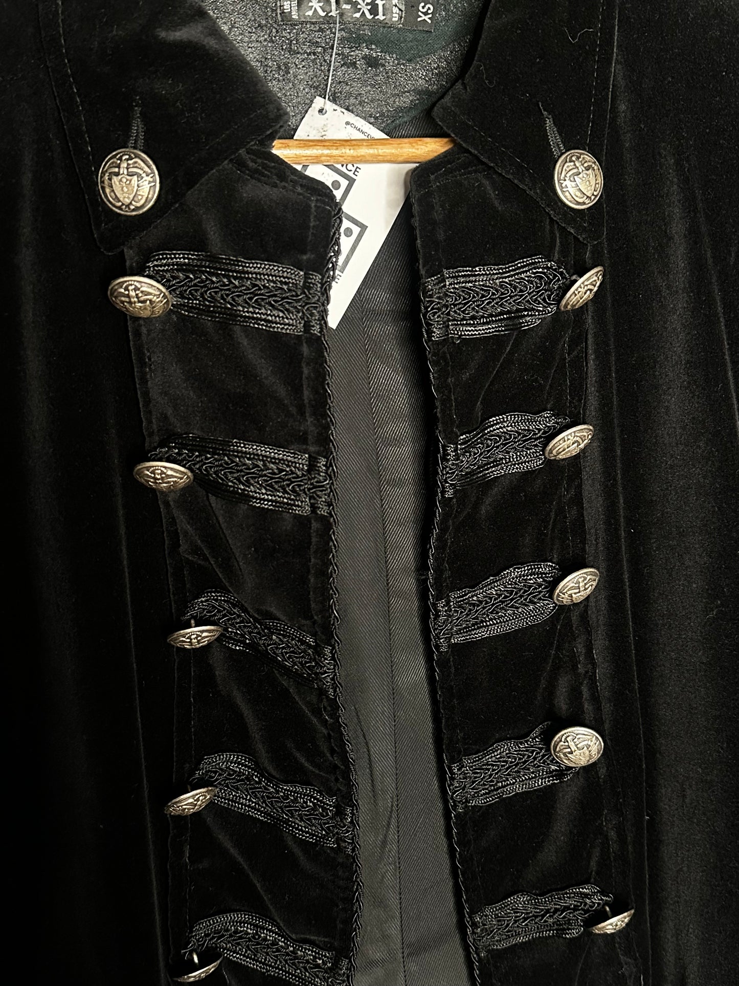 (XS) XI-XI Embroidered Coat